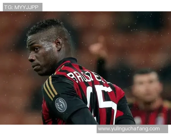 足球明星展现多才多艺魅力钢琴演奏让球迷惊艳不已 足球明星展现多才多艺魅力钢琴演奏让球迷惊艳不已