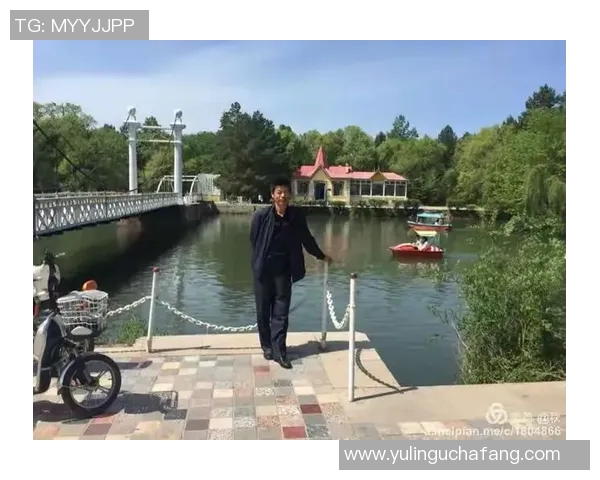 岁月无情足球明星们的老去与风采依旧的传奇人生